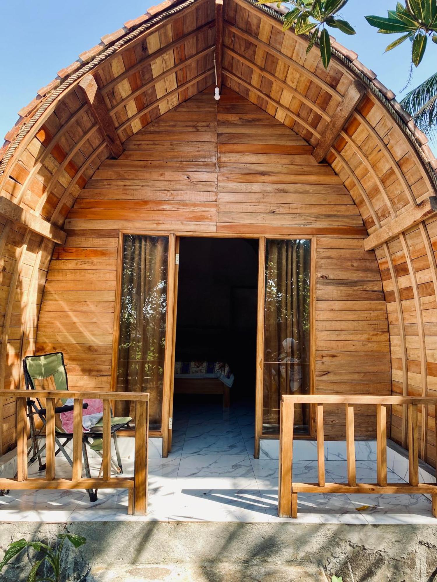 Dikaloha Surfschool And Stay Airsatang Exterior foto